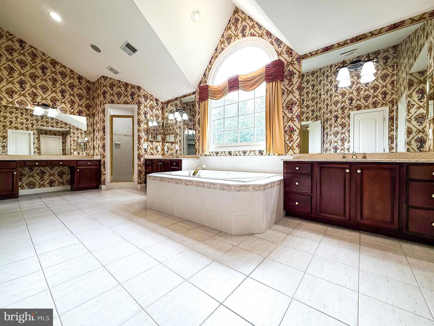 8261 Roseland Drive photo 53