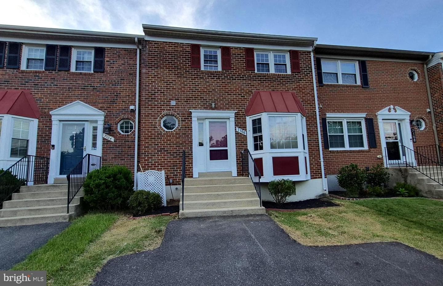 7106 Snug Harbor Ct, Alexandria
