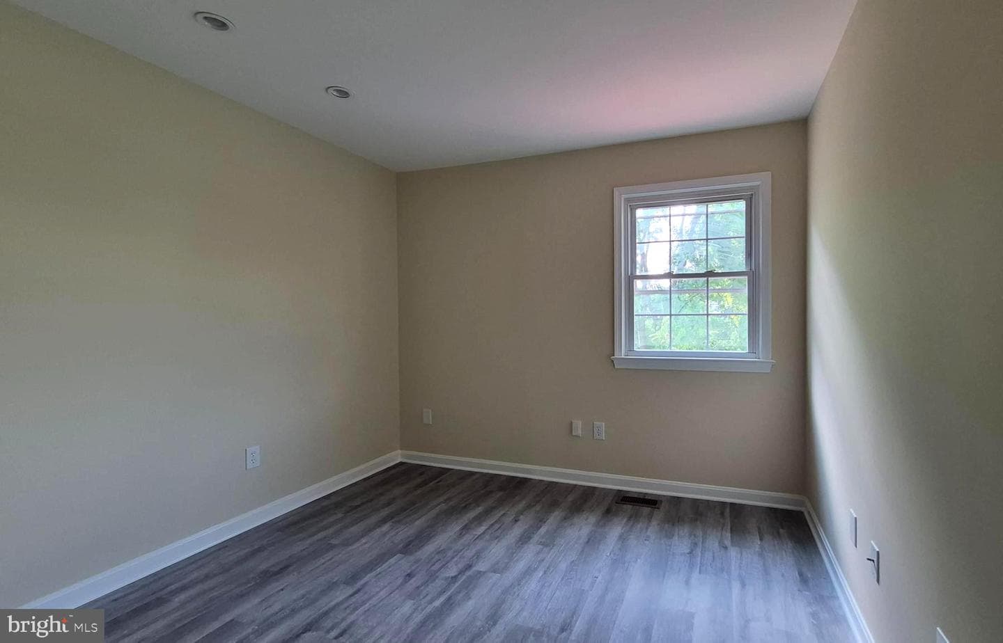 7106 Snug Harbor Ct photo 29
