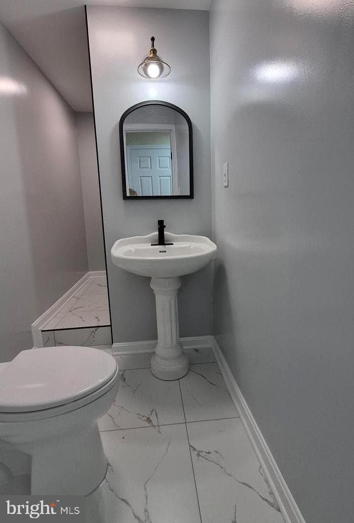 7106 Snug Harbor Ct photo 30