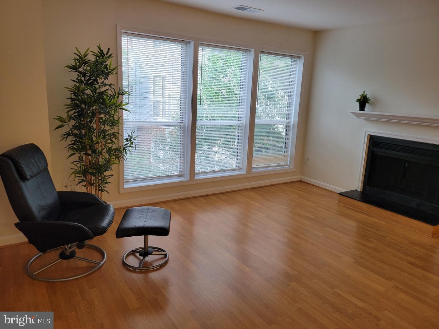 3178 Summit Square Drive #3-B12 photo 12