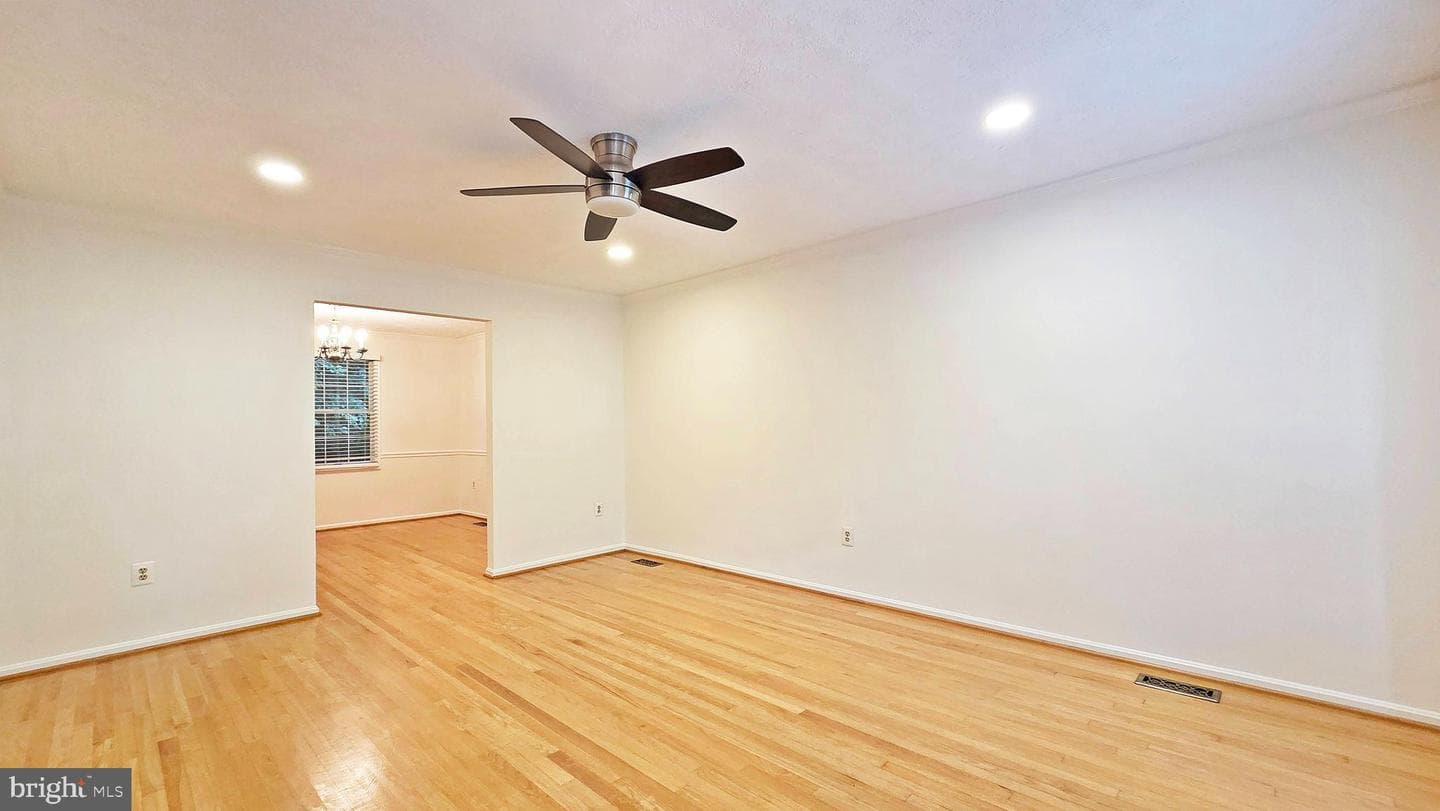 5908 Oakland Park Drive photo 22