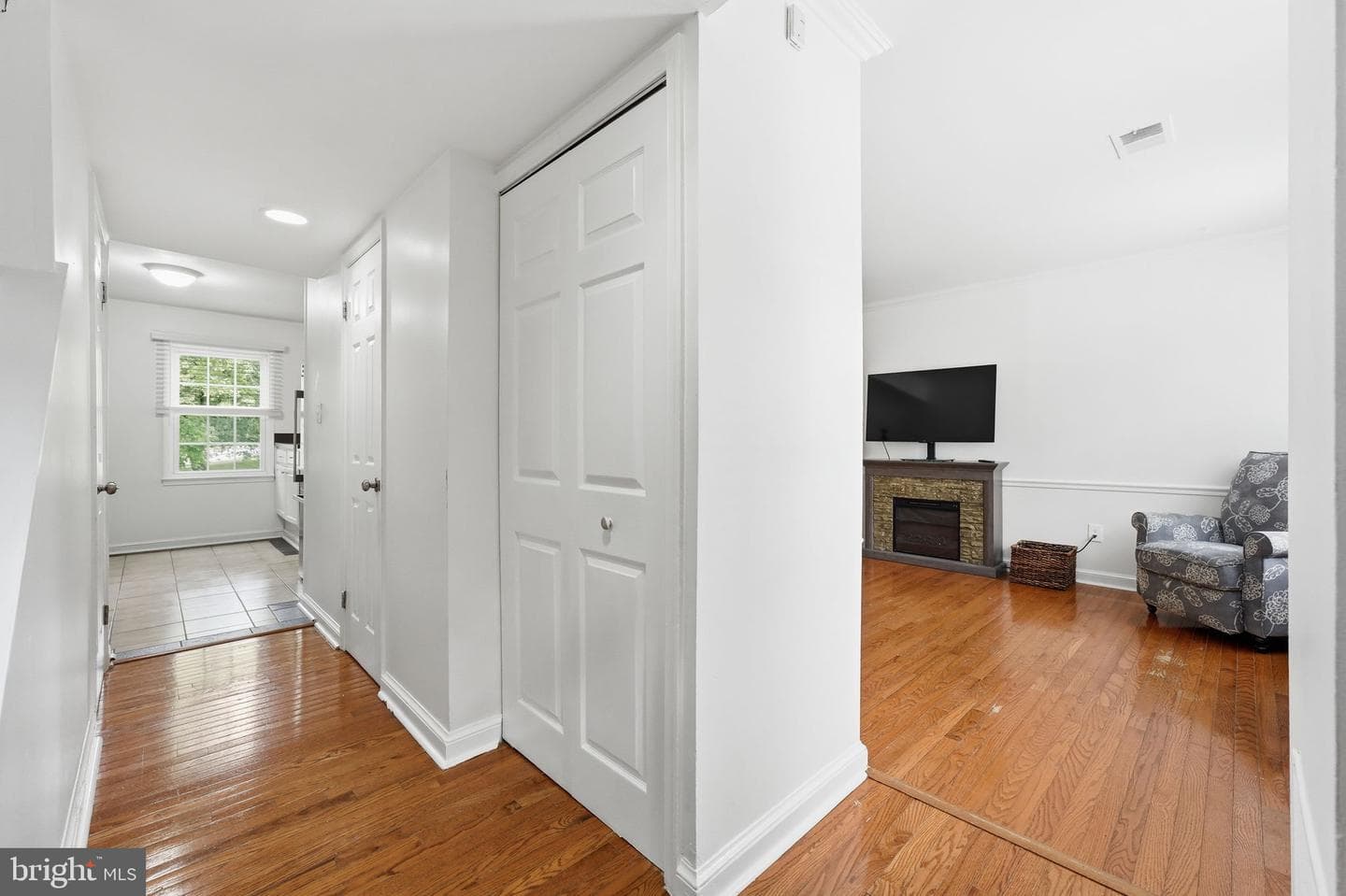 8260 Getty Court photo 4