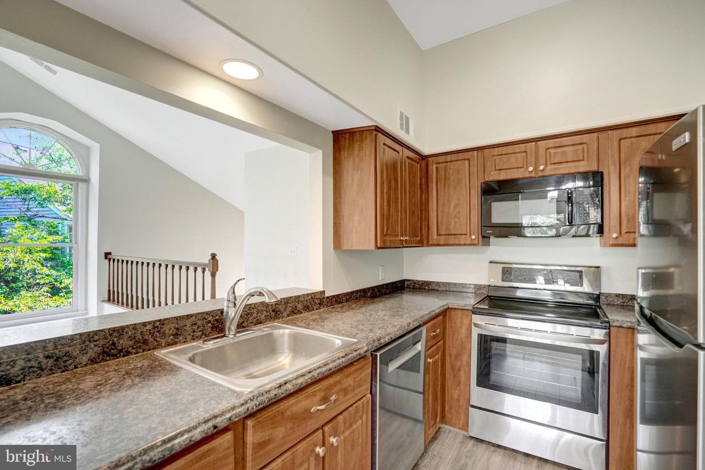 3152 Covewood Court #N photo 6