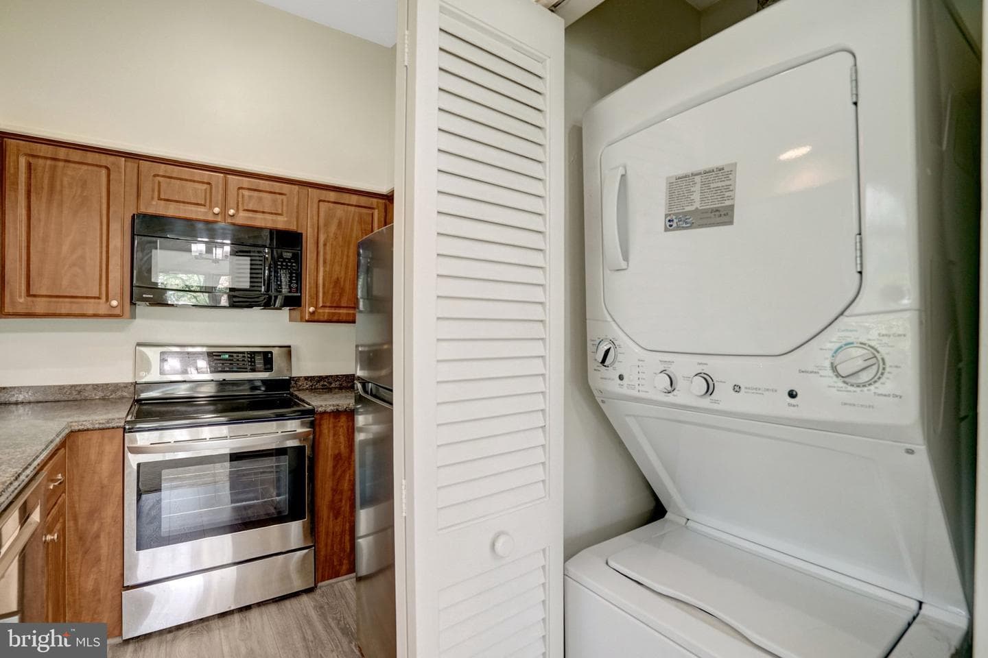 3152 Covewood Court #N photo 8
