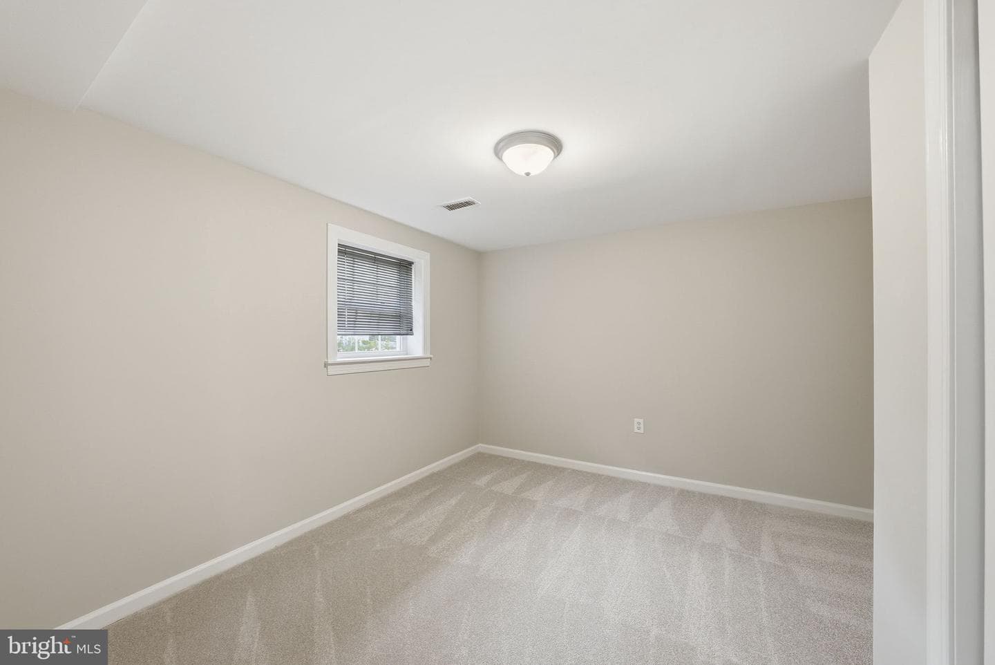 7612 Mahoney Drive photo 31
