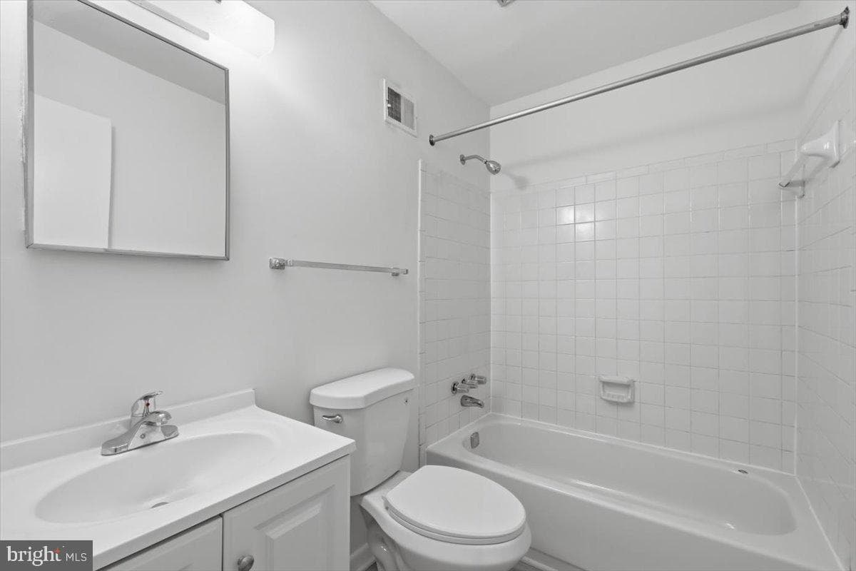 7276 Larrup Court photo 21