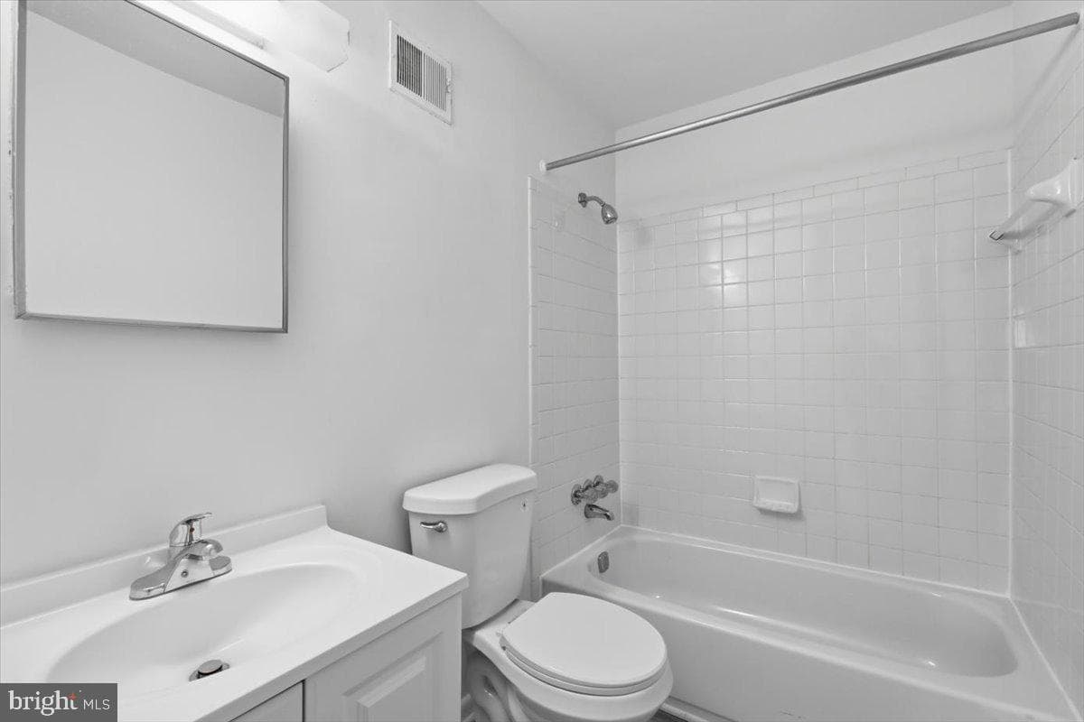 7276 Larrup Court photo 25