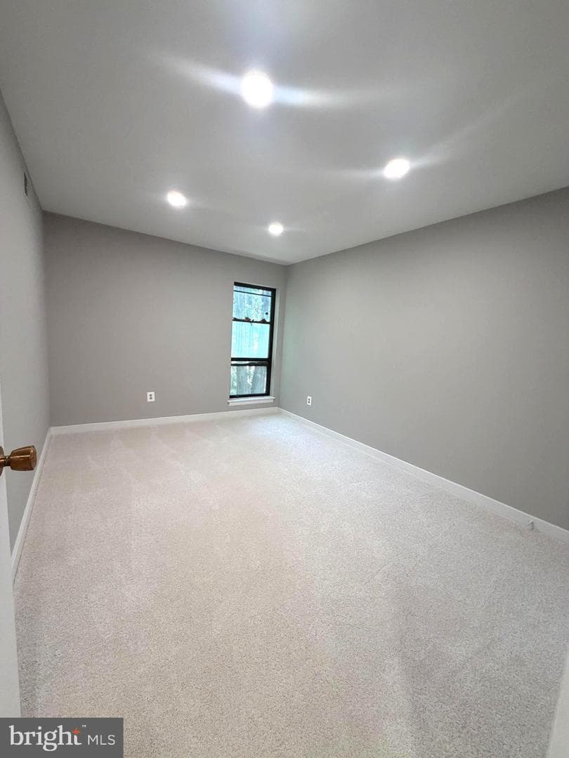 5816 Royal Ridge Drive #p photo 19
