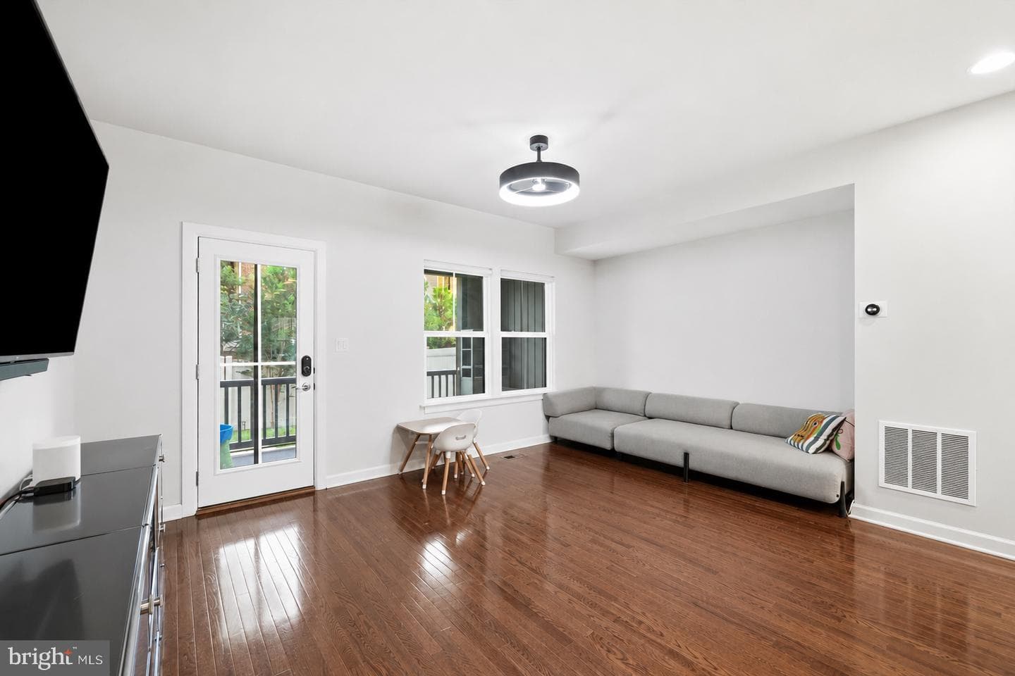 9251 Wood Violet Court photo 11