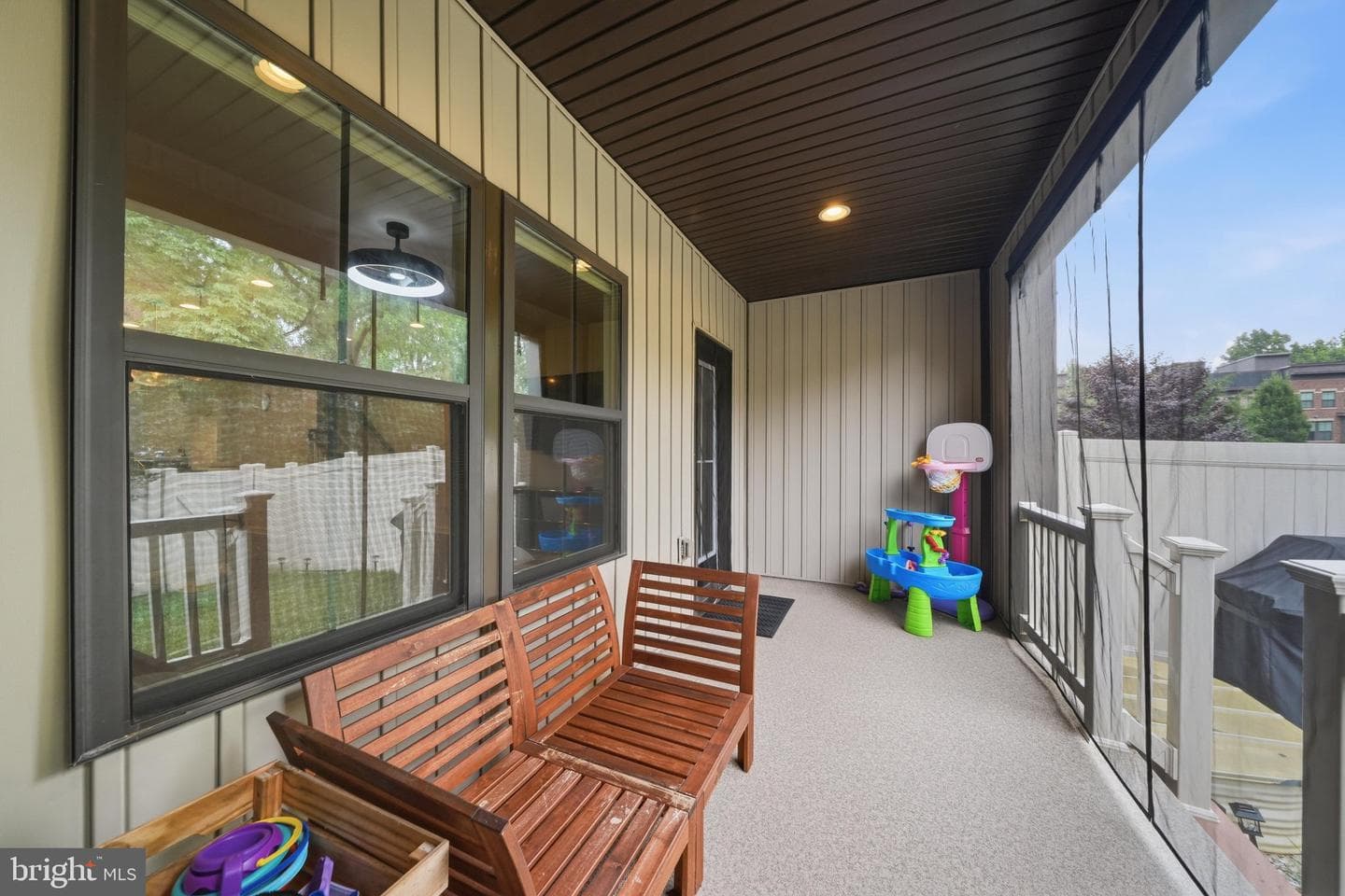 9251 Wood Violet Court photo 25