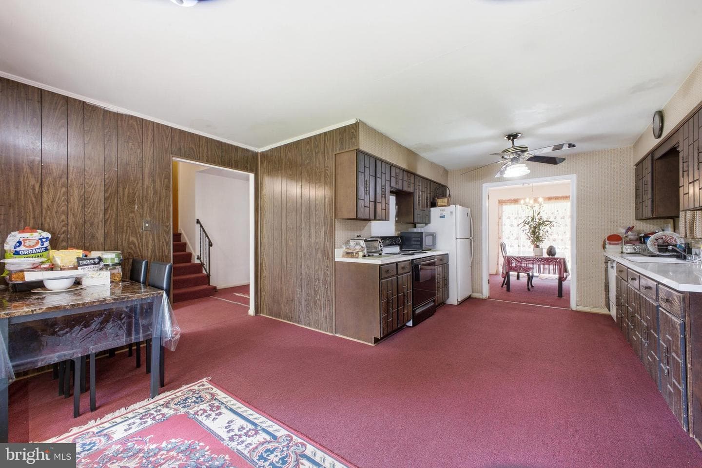 1558 Mary Ellen Court photo 5