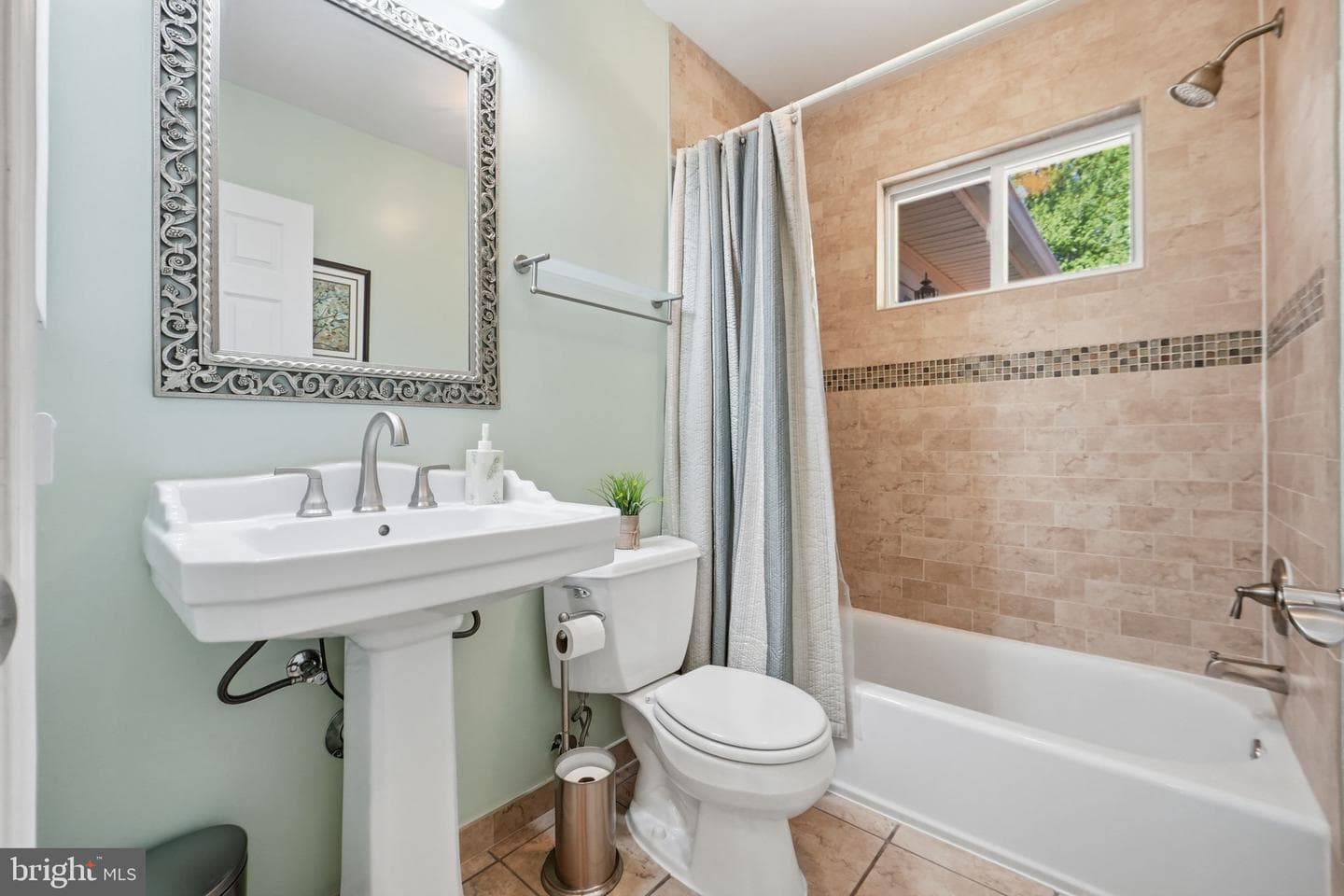 4832 Martin Street photo 33