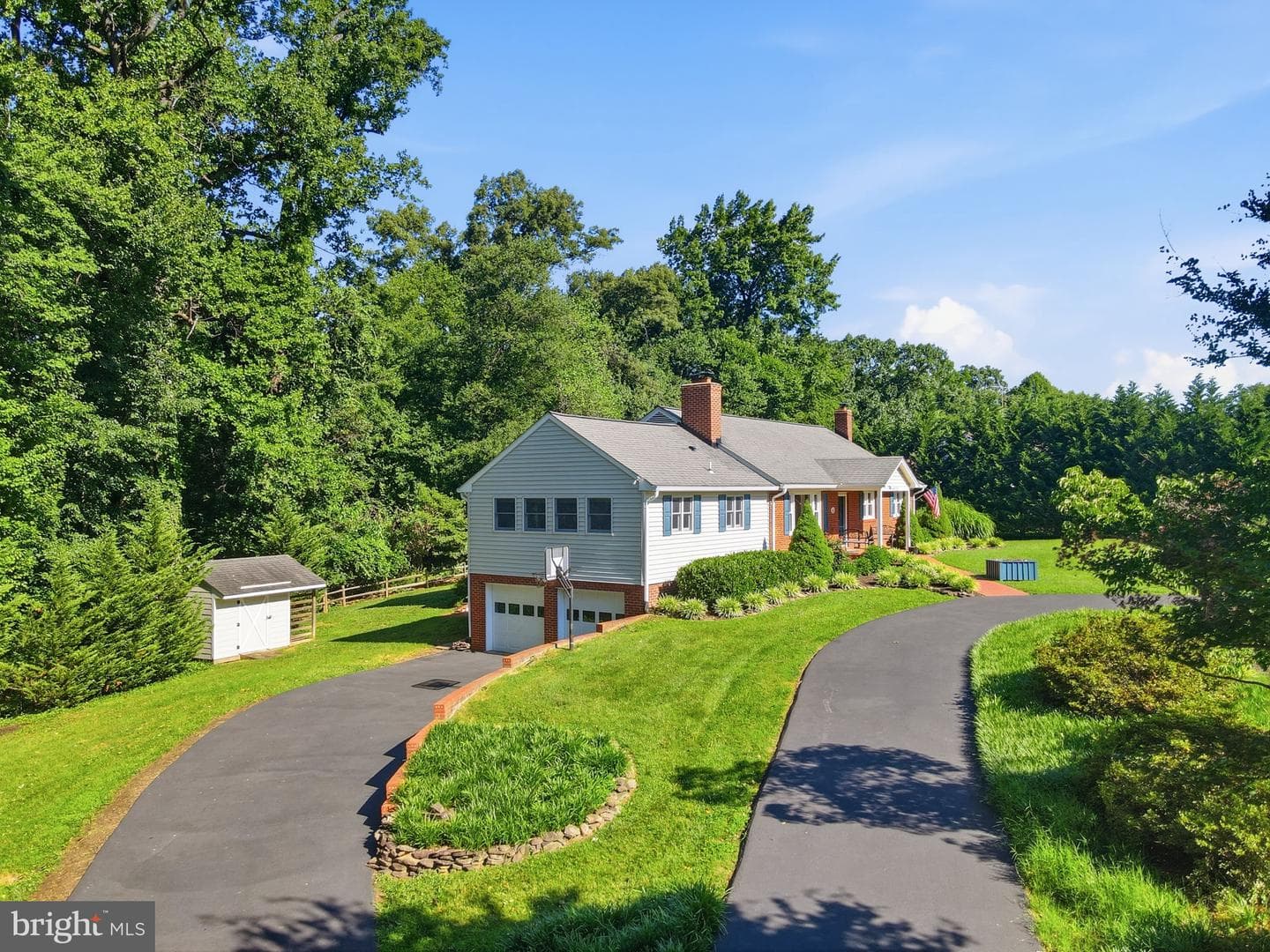 4832 Martin Street photo 6