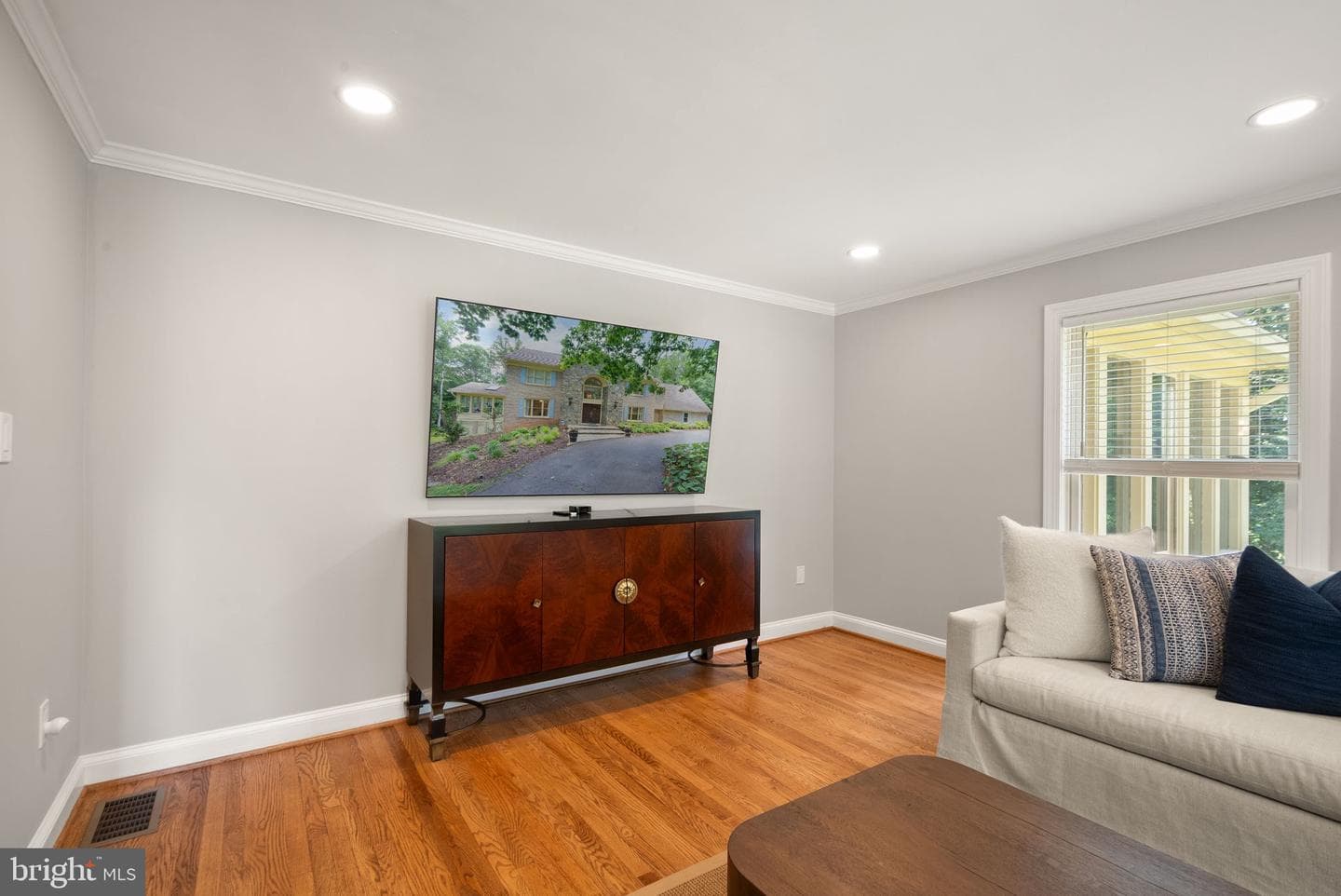 431 Olympia Way photo 31