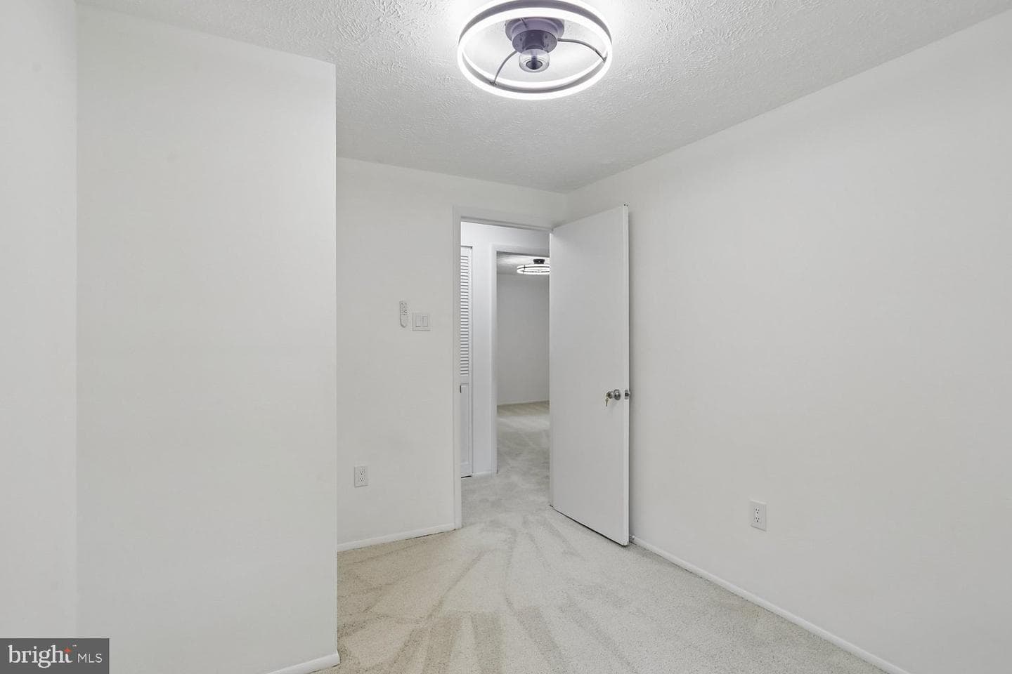 5706 Oak Apple Court photo 38