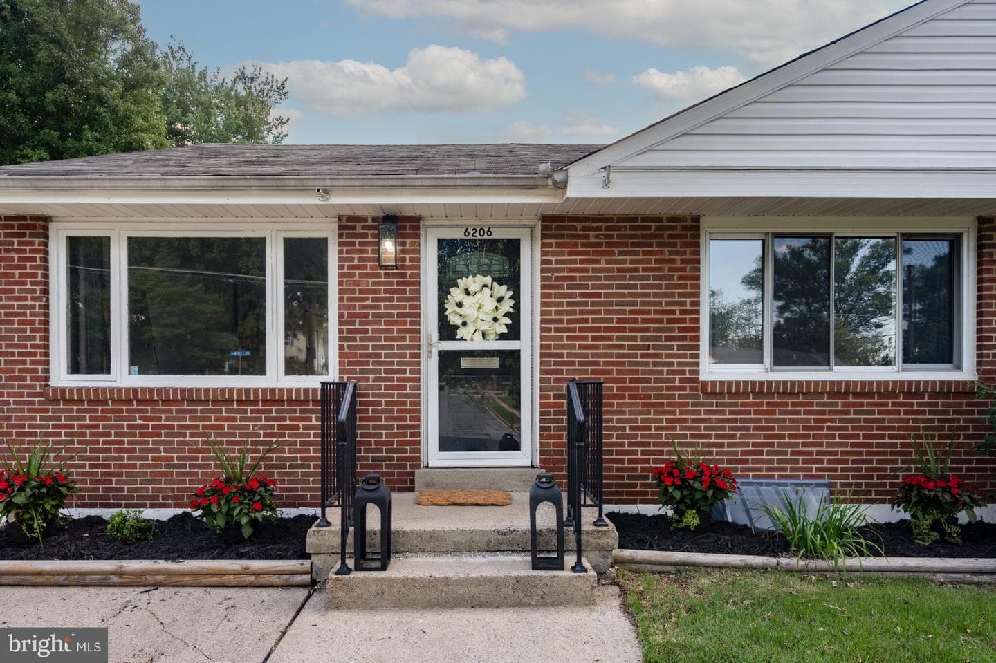 6206 Hillview Avenue, Alexandria