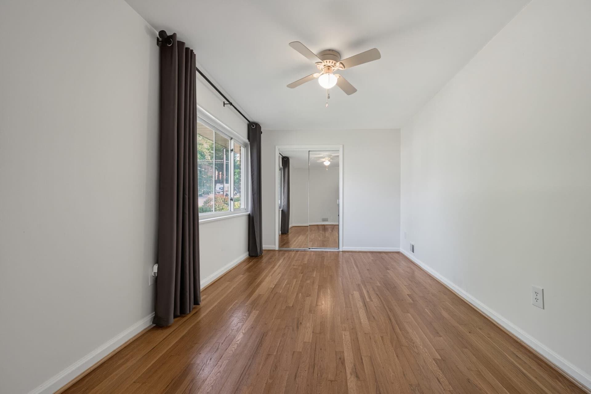 6206 Hillview Avenue photo 34