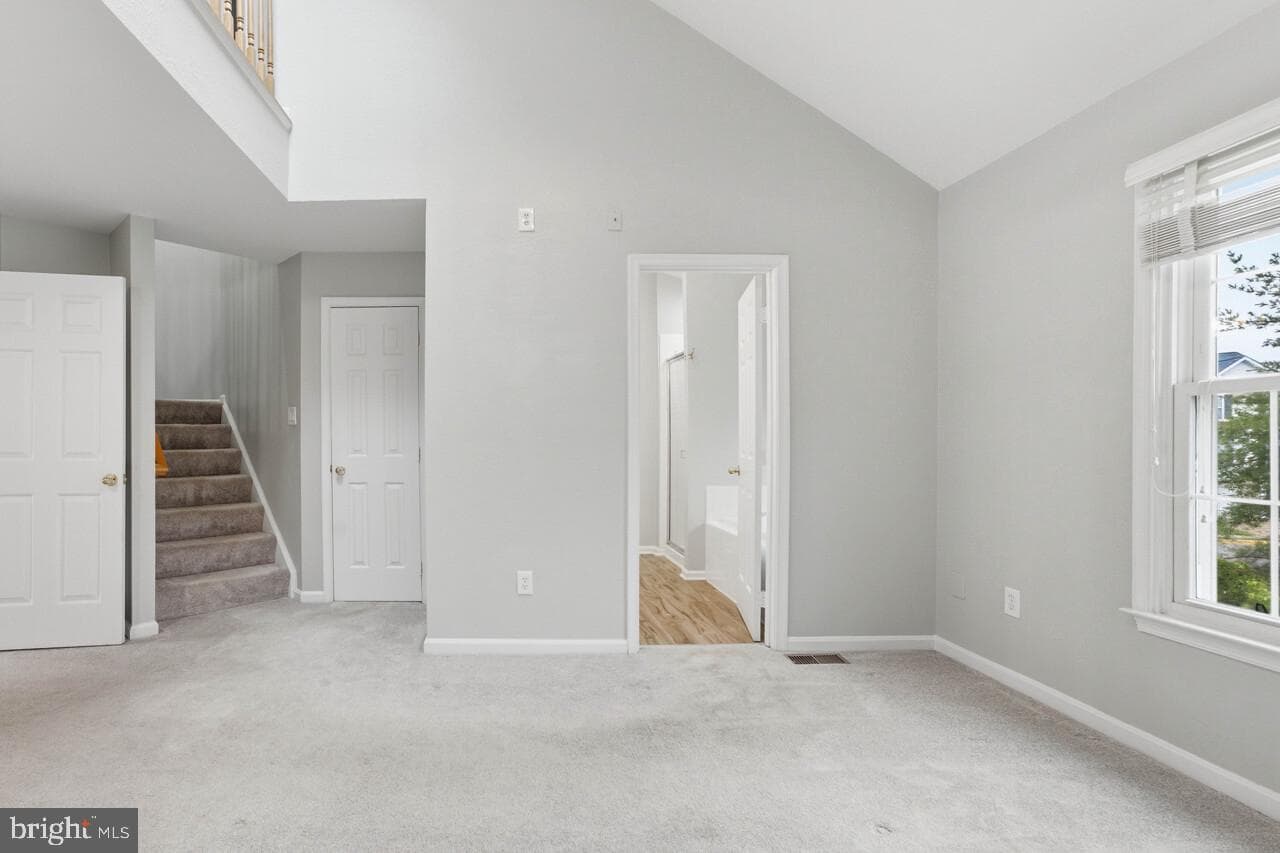 7035 Kings Manor Drive photo 34