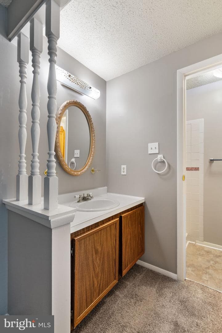 8164 Curving Creek Court photo 14