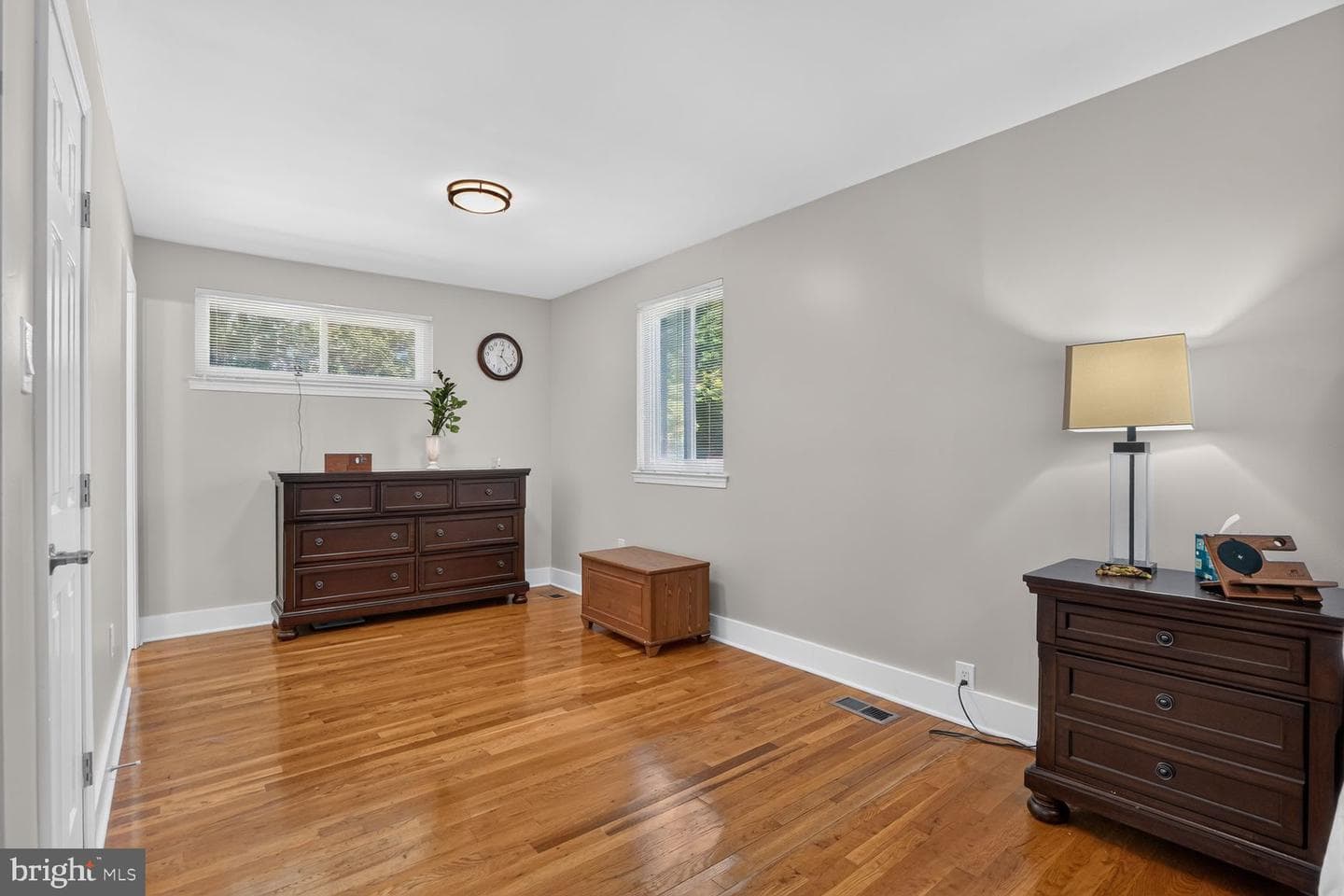 5010 Gainsborough Drive photo 13