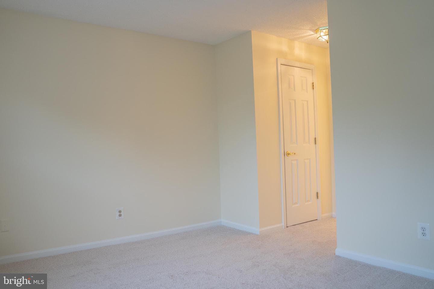 12101 Greenwood Court #301 photo 20
