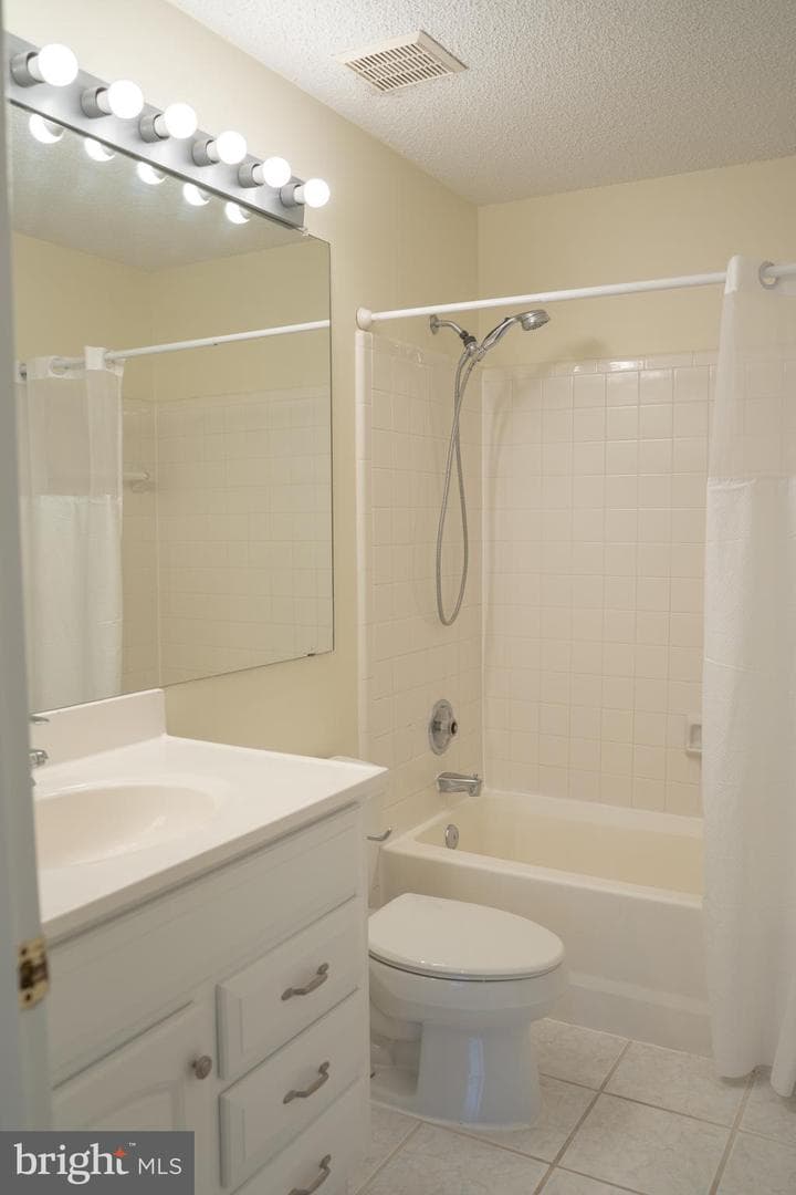 12101 Greenwood Court #301 photo 23
