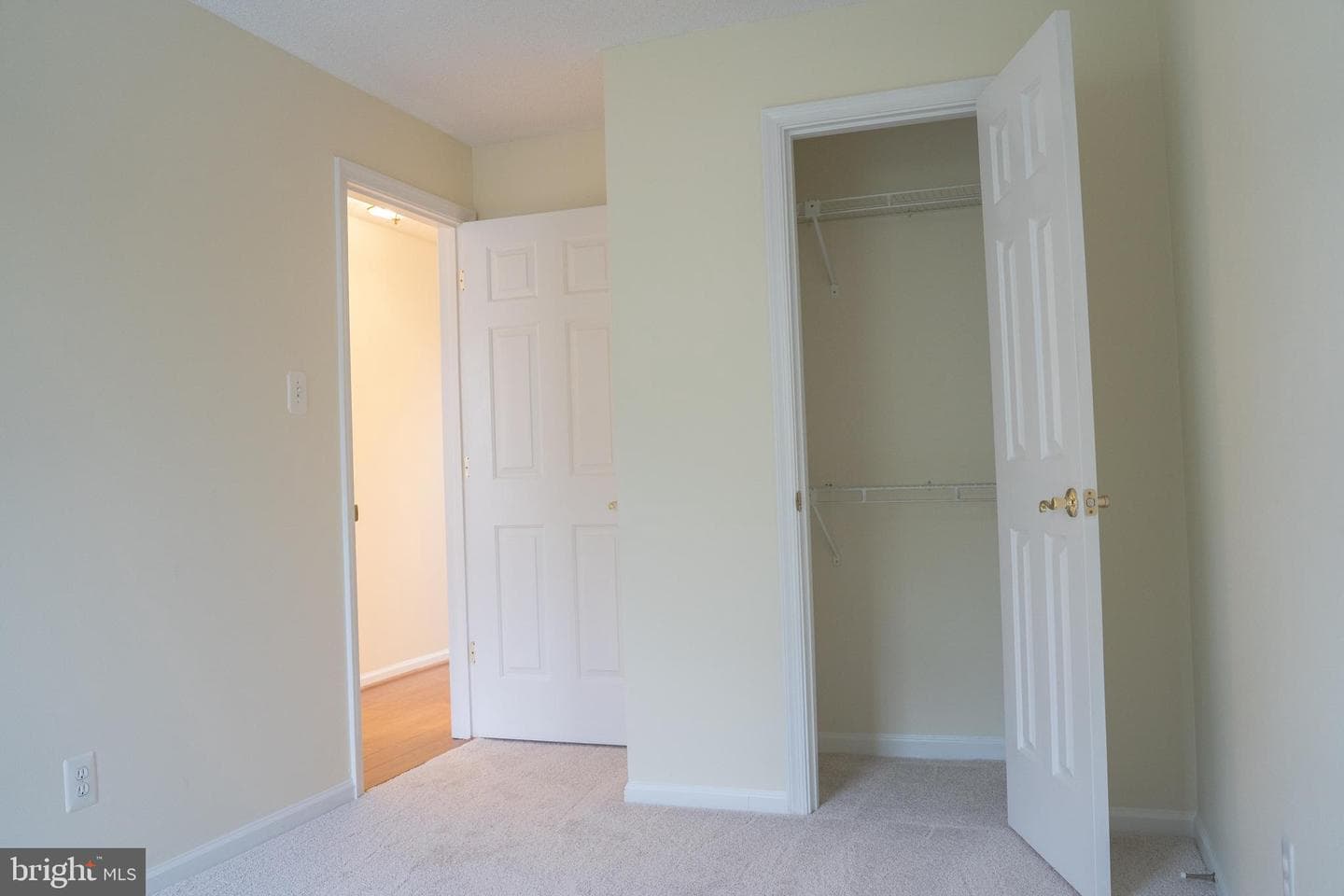 12101 Greenwood Court #301 photo 33