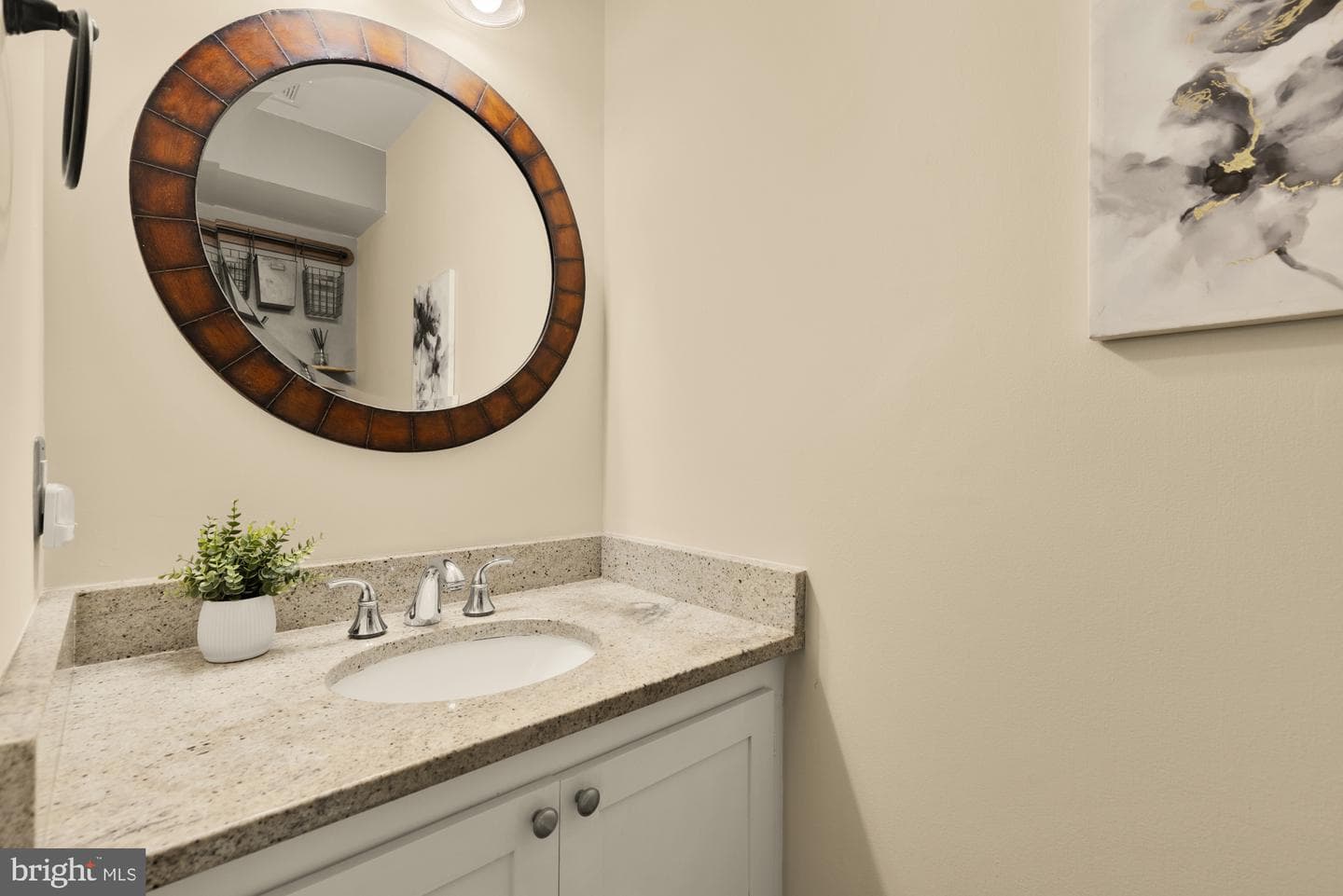 8221 Doctor Craik Court photo 11