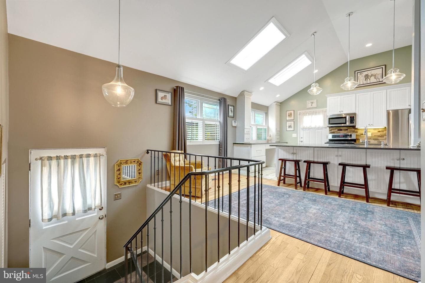 6900 Southridge Dr photo 3