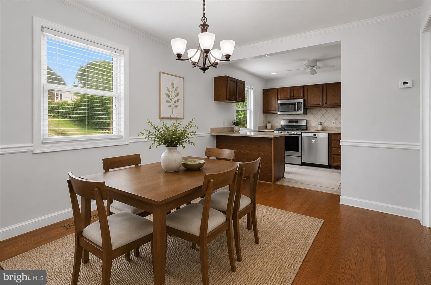 5526 Hollins Lane photo 30