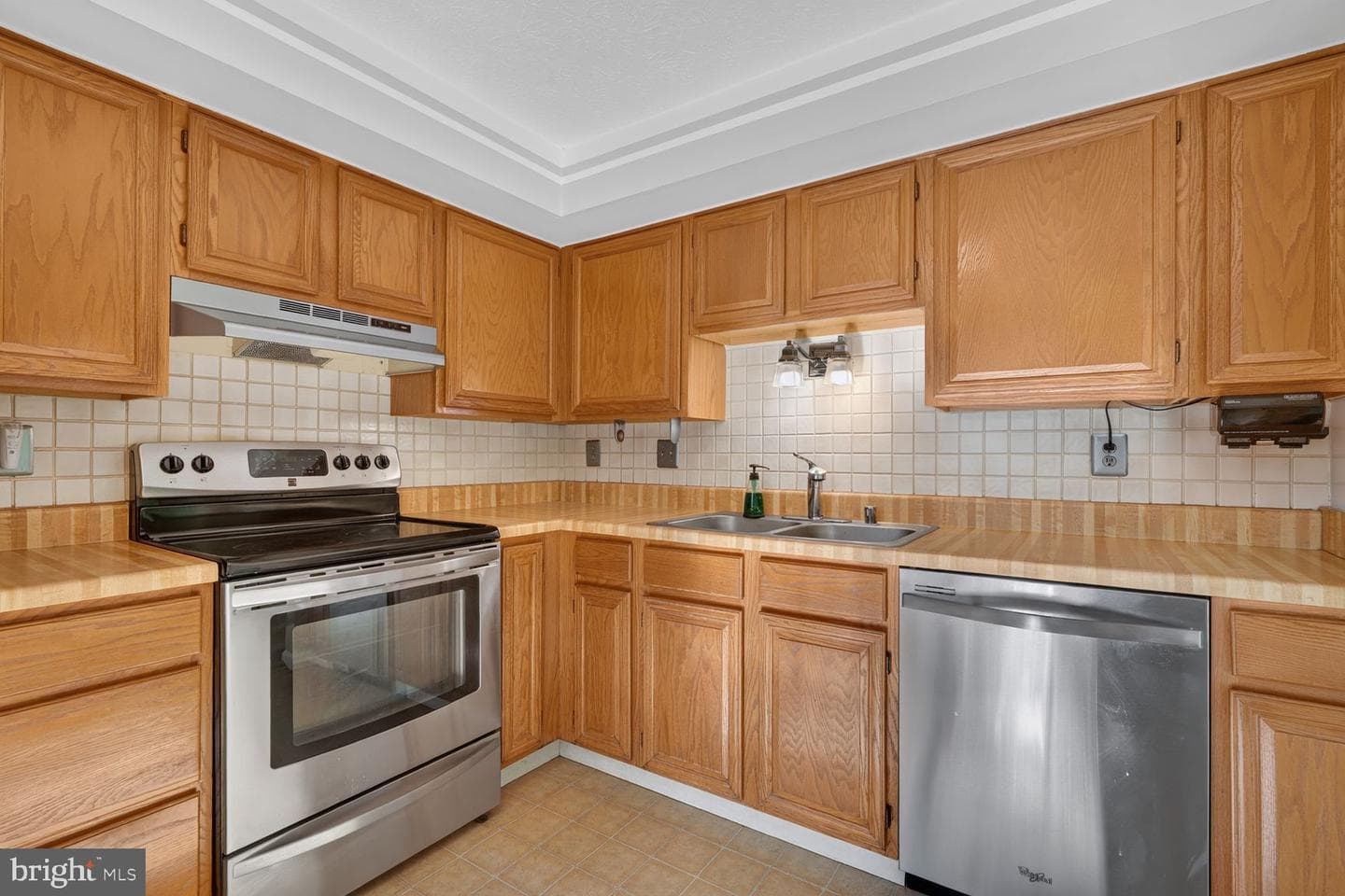 6109 Gardenia Court photo 13