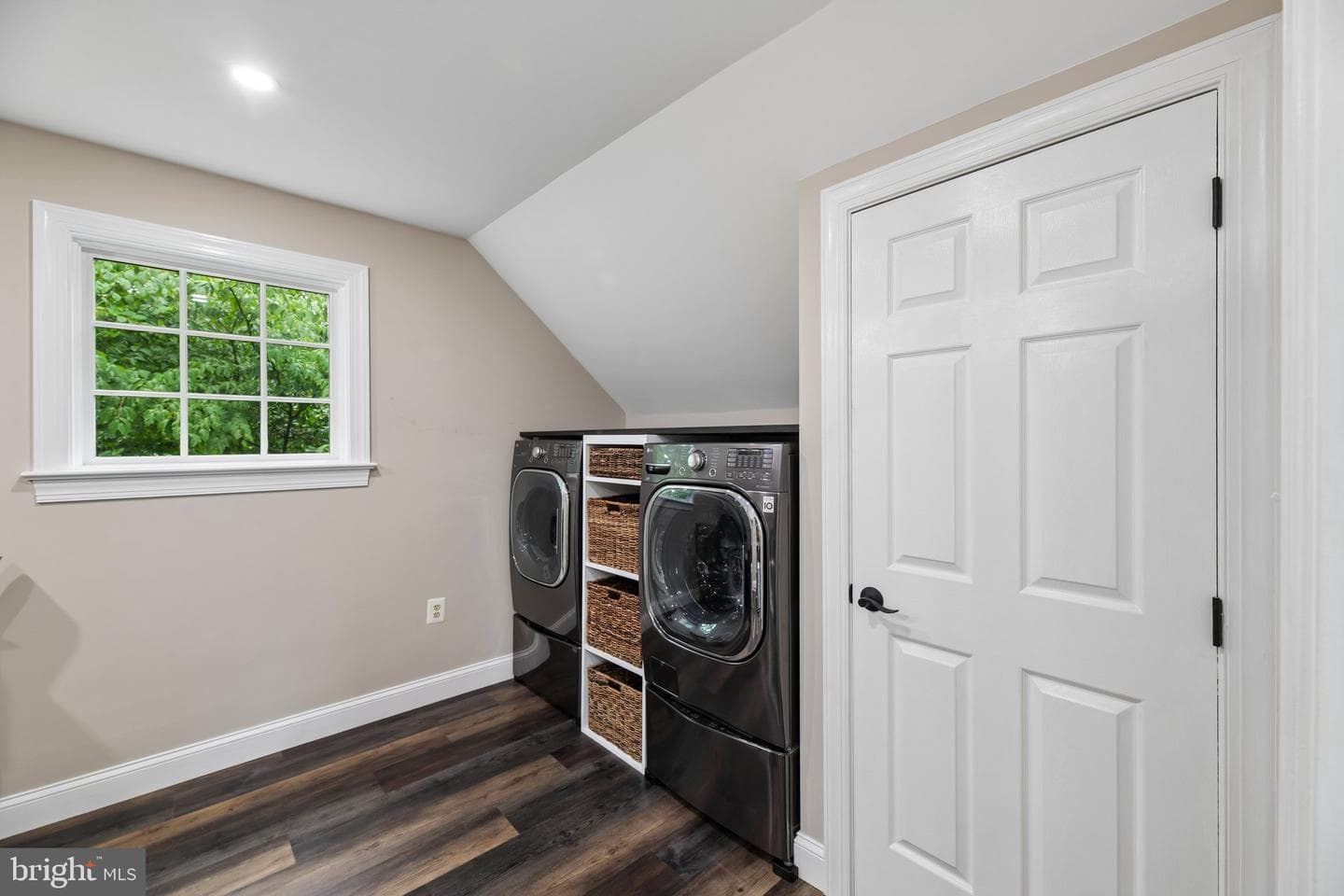 512 Seneca Green Way photo 100