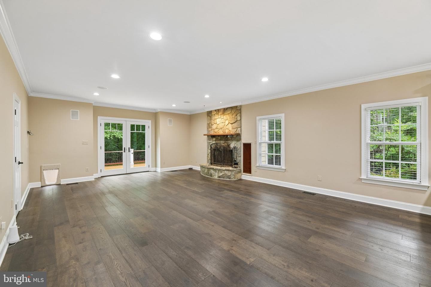 512 Seneca Green Way photo 13