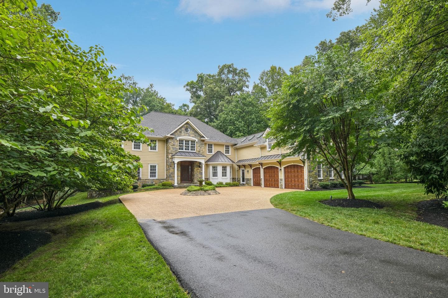 512 Seneca Green Way photo 3