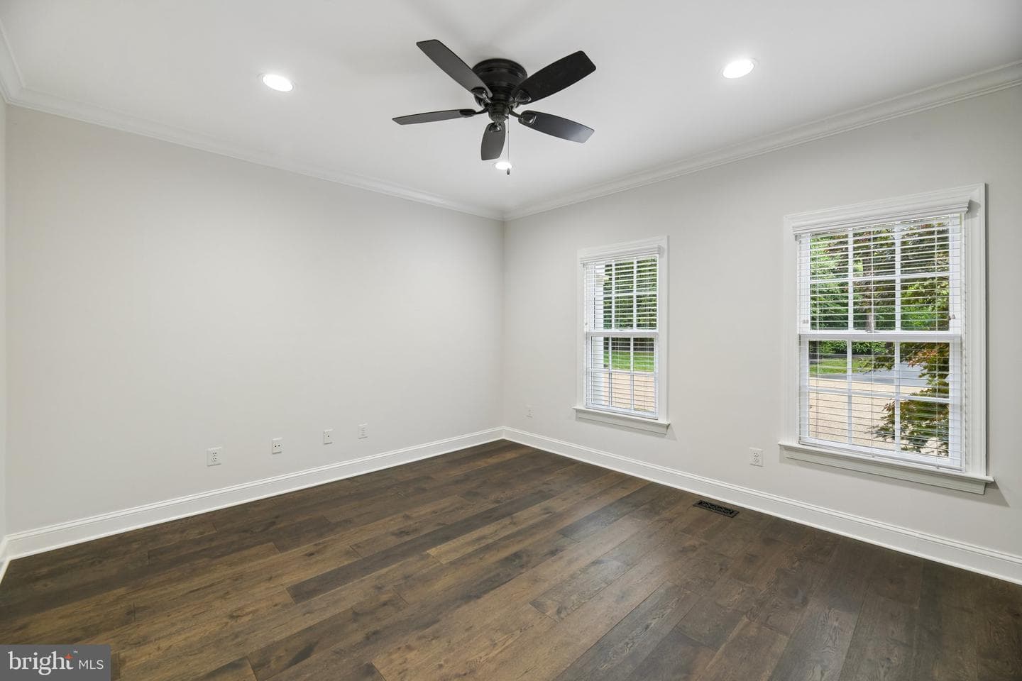 512 Seneca Green Way photo 43