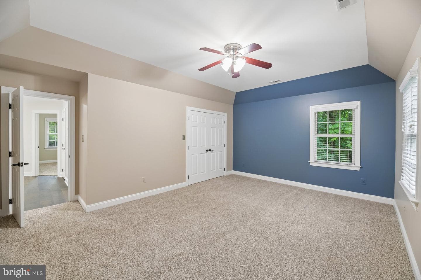 512 Seneca Green Way photo 59
