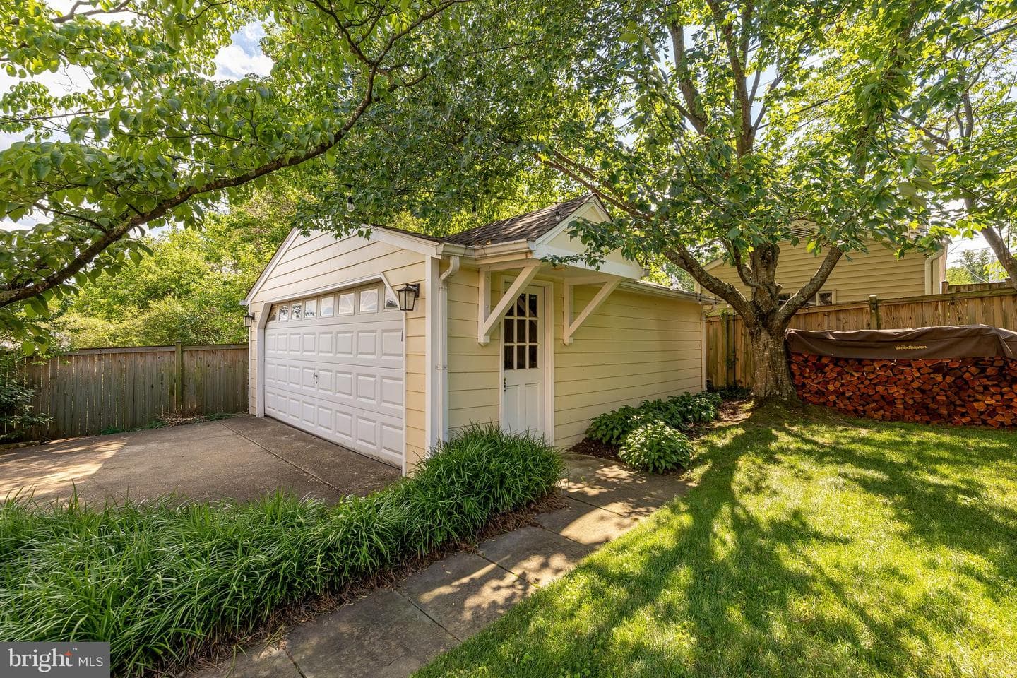 2832 Summerfield Road photo 37