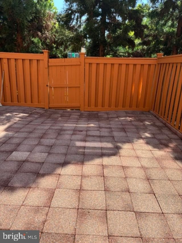 8015 Merry Oaks Court photo 32