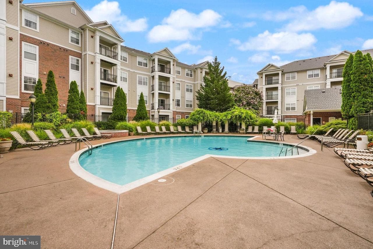 12901 Centre Park Circle #318, Herndon