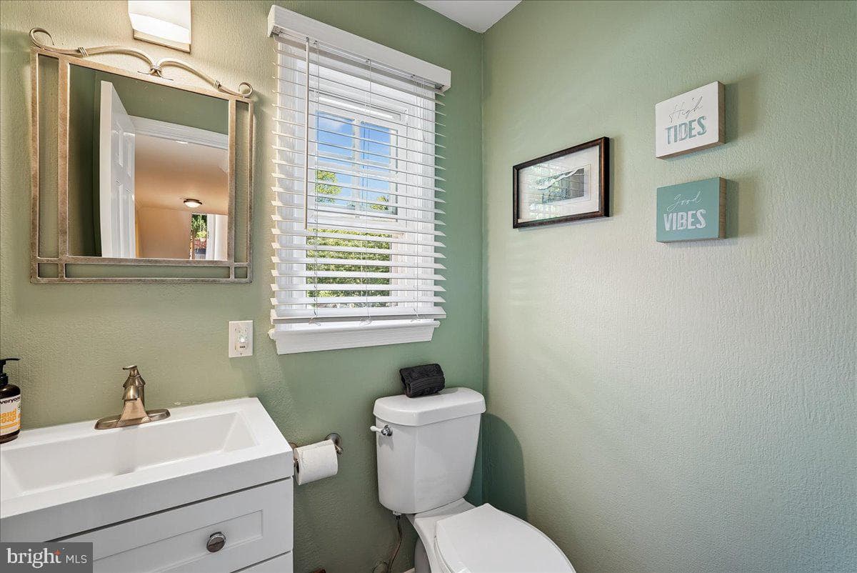 2087 Hopewood Drive photo 18