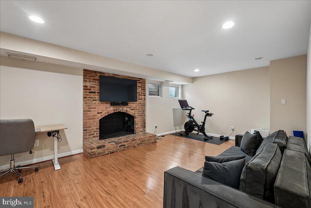 2087 Hopewood Drive photo 38