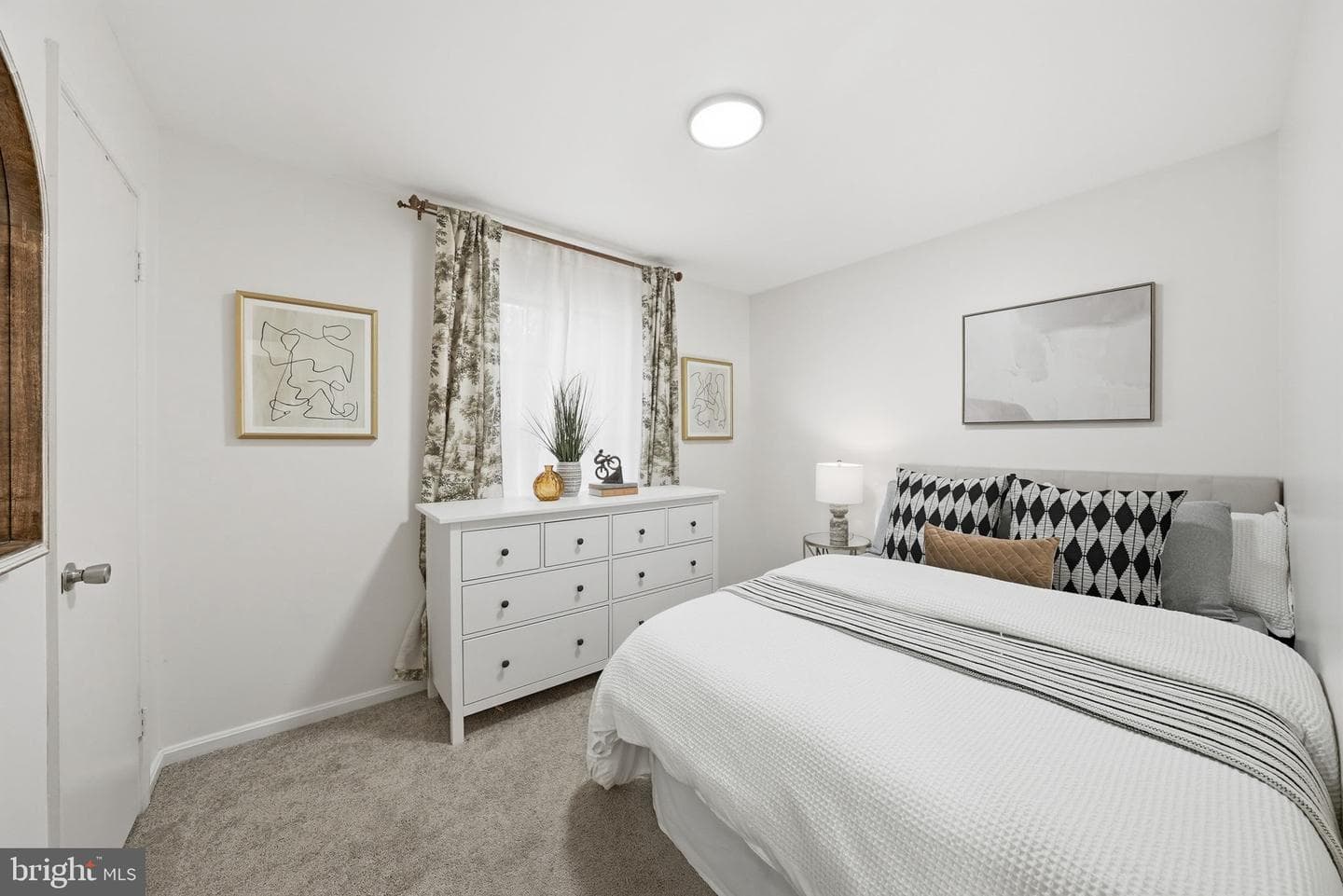 10243 Roberts Common Lane photo 10