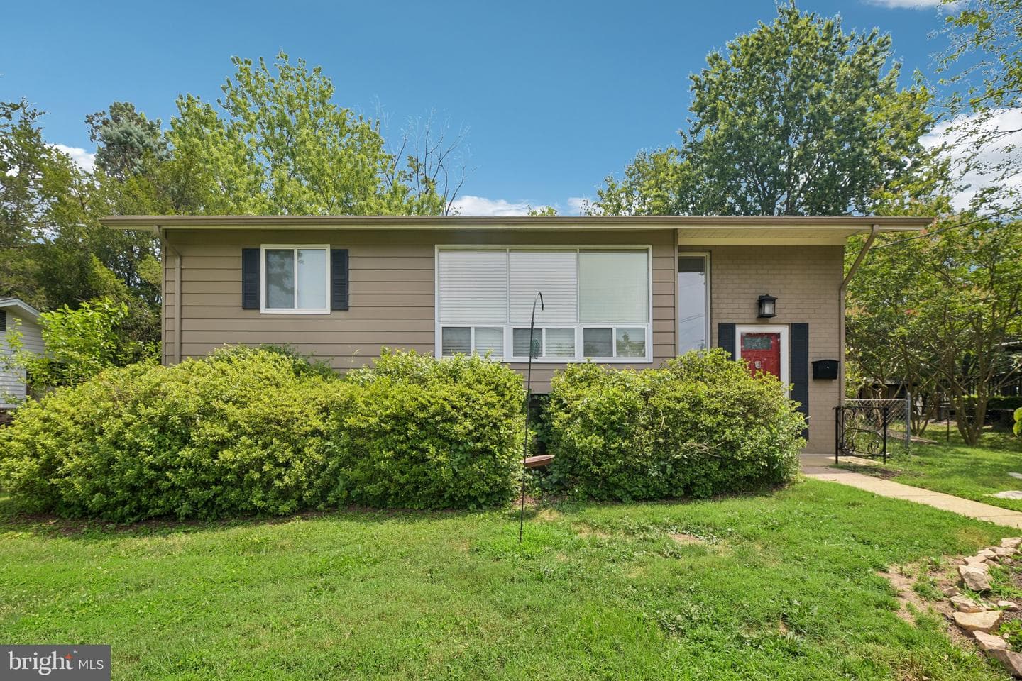 4957 Regina Drive, Annandale