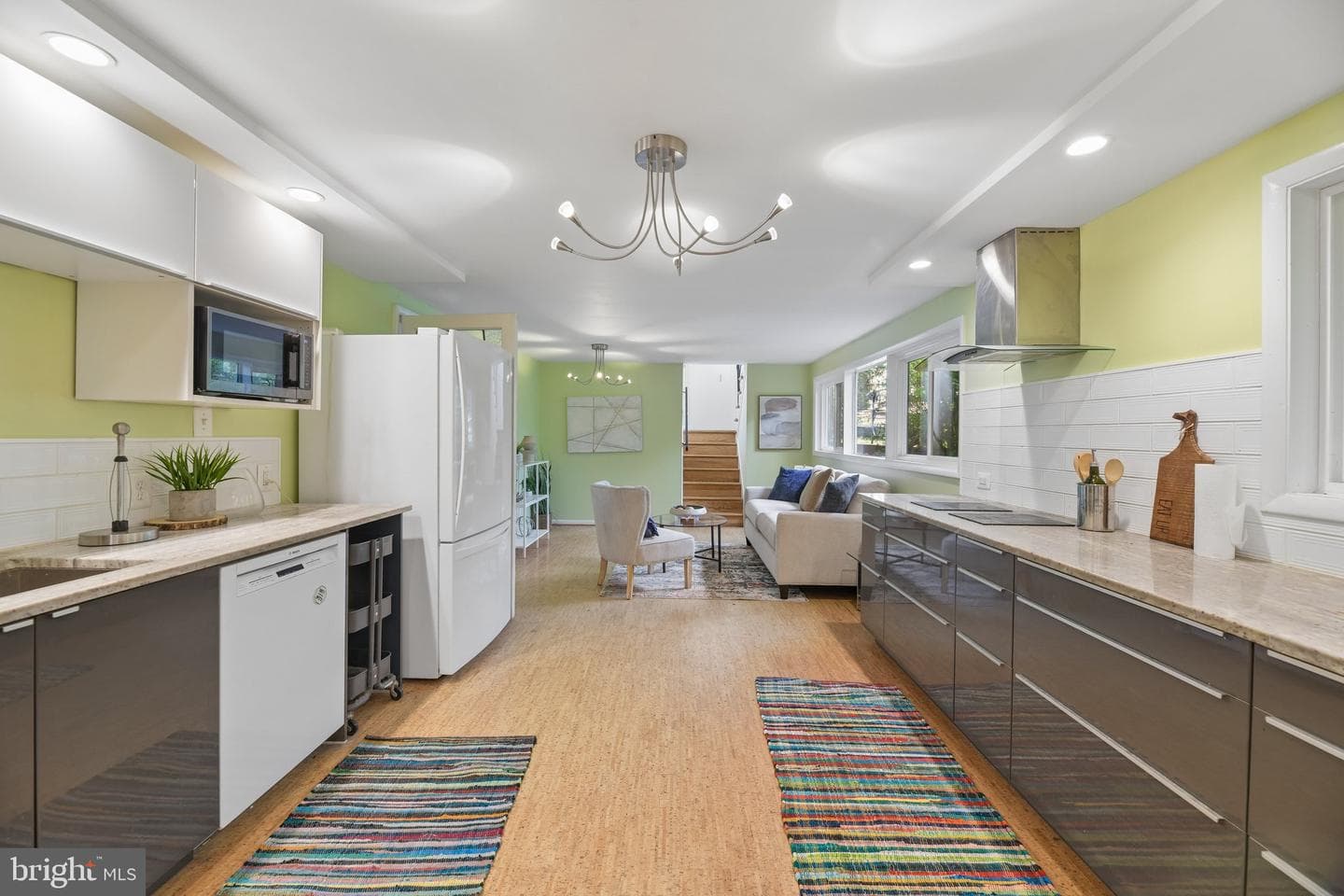 4957 Regina Drive photo 16