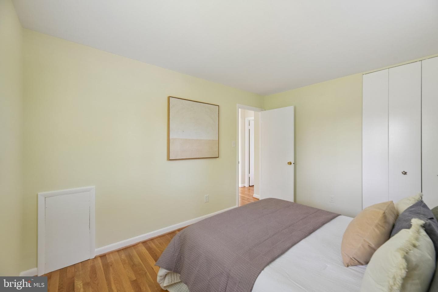 4957 Regina Drive photo 26
