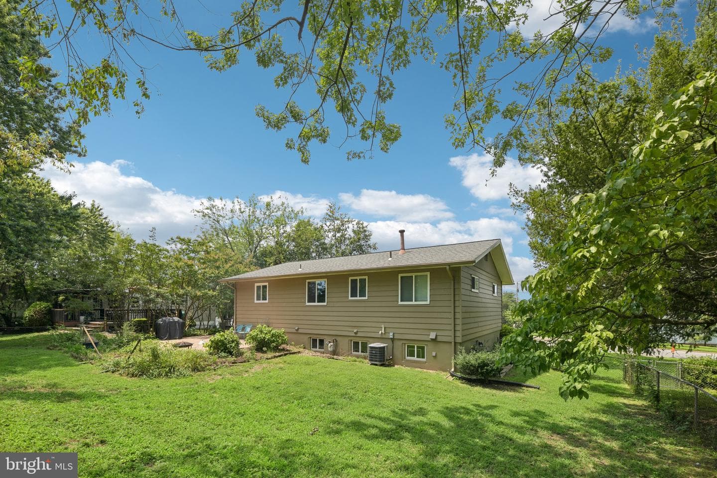 4957 Regina Drive photo 48