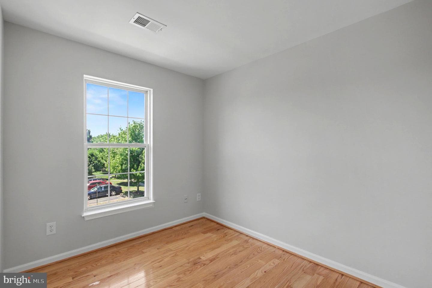 6388 Trips Way photo 10