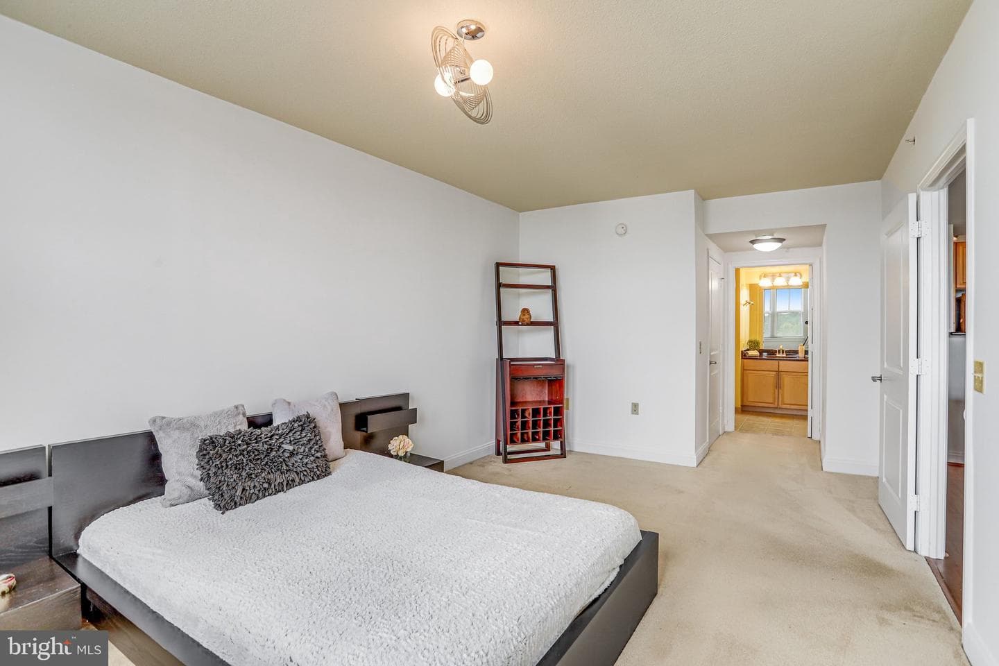 11760 Sunrise Valley Drive #415 photo 31