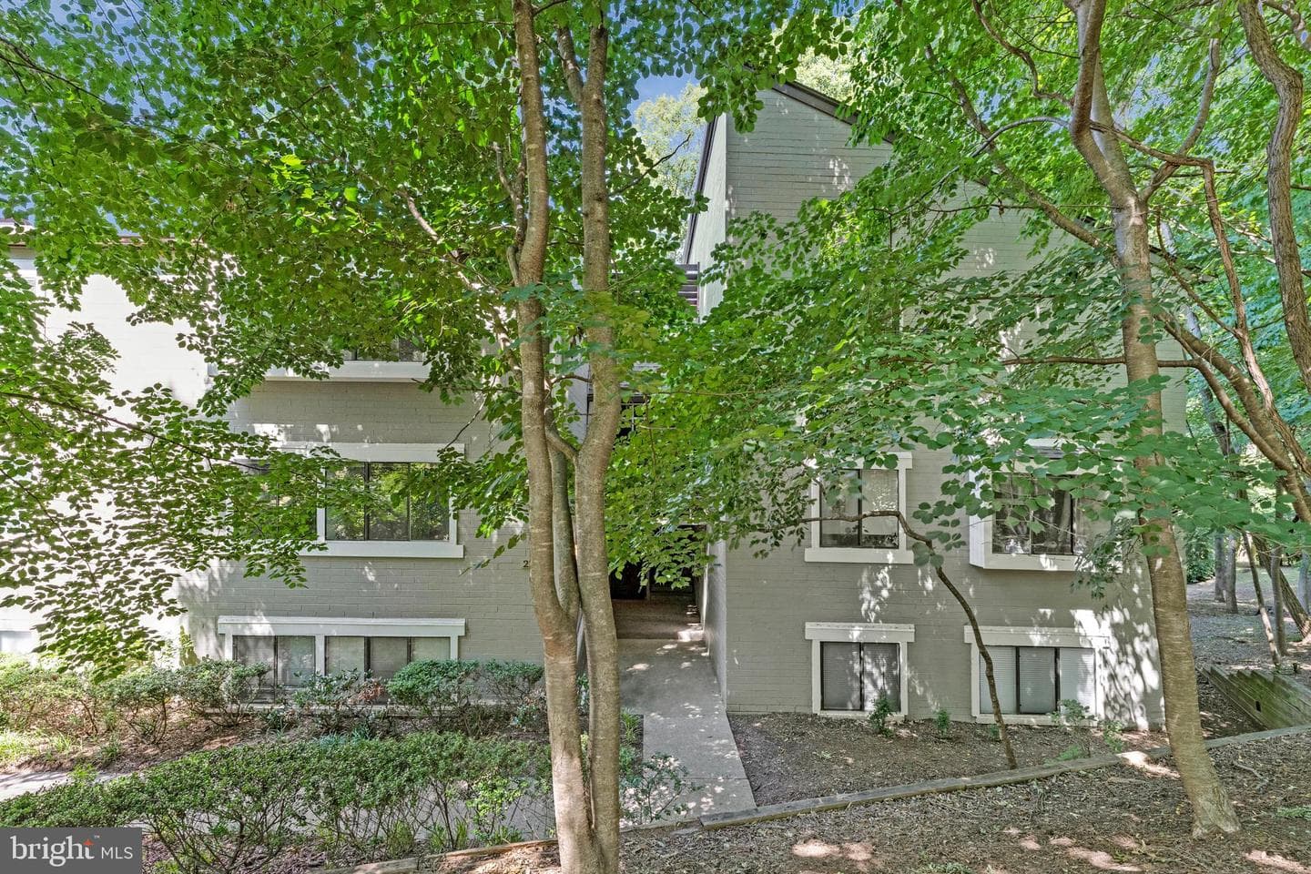 2210 Springwood Dr # 107, Reston